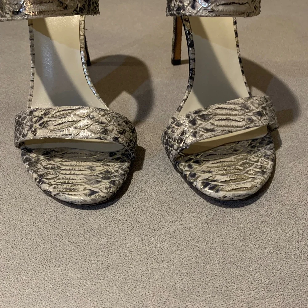 Stuart Weitzman Gray/Cream Snakeprint Leather Slide Sandals sz 9 M
